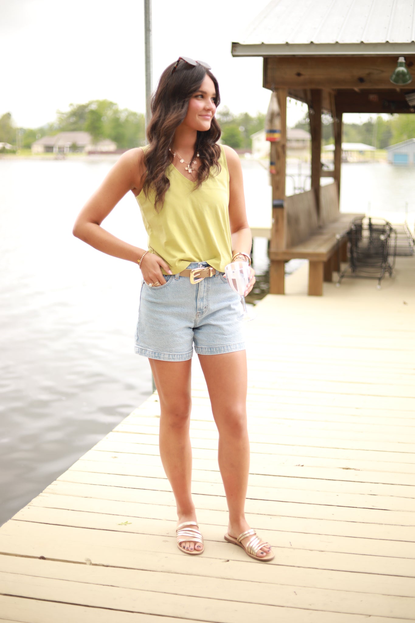 V-Neck Mineral Wash Tank