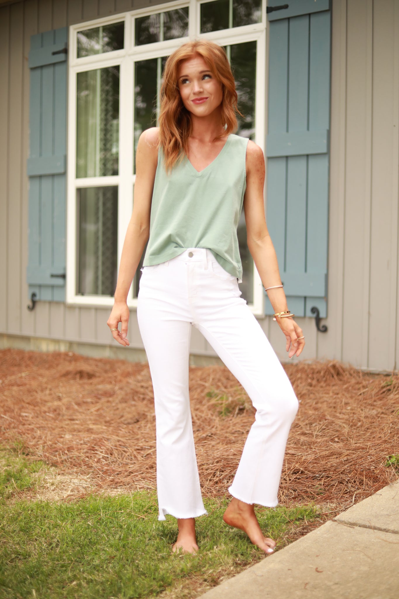 V-Neck Mineral Wash Tank