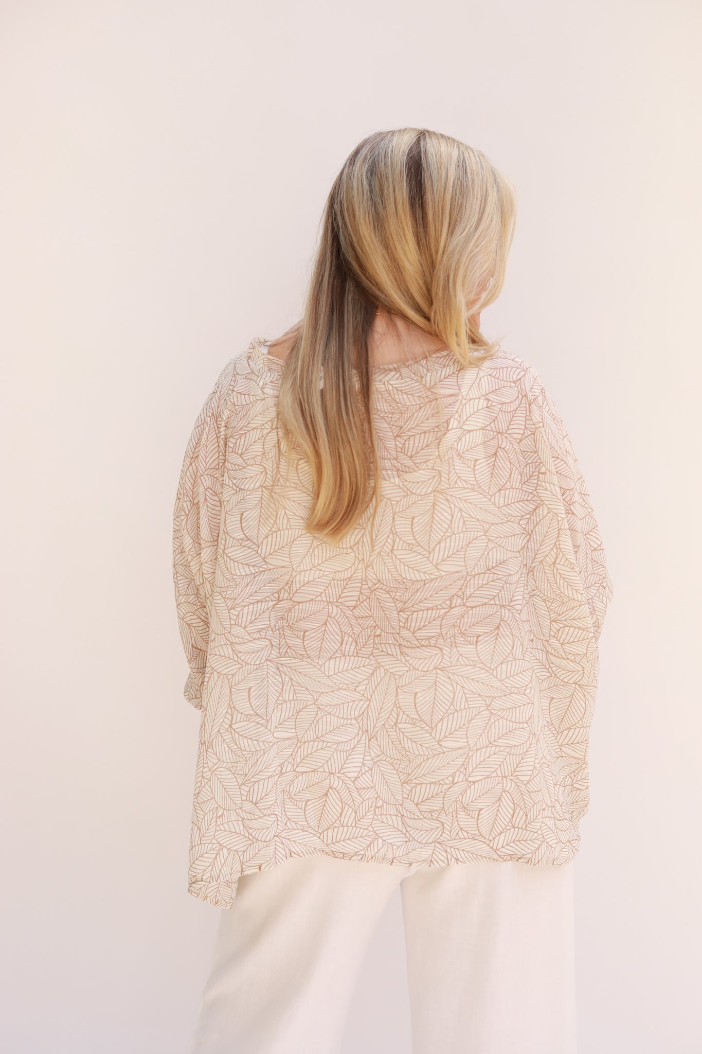 Smocked Cuffed Leaf Print Top