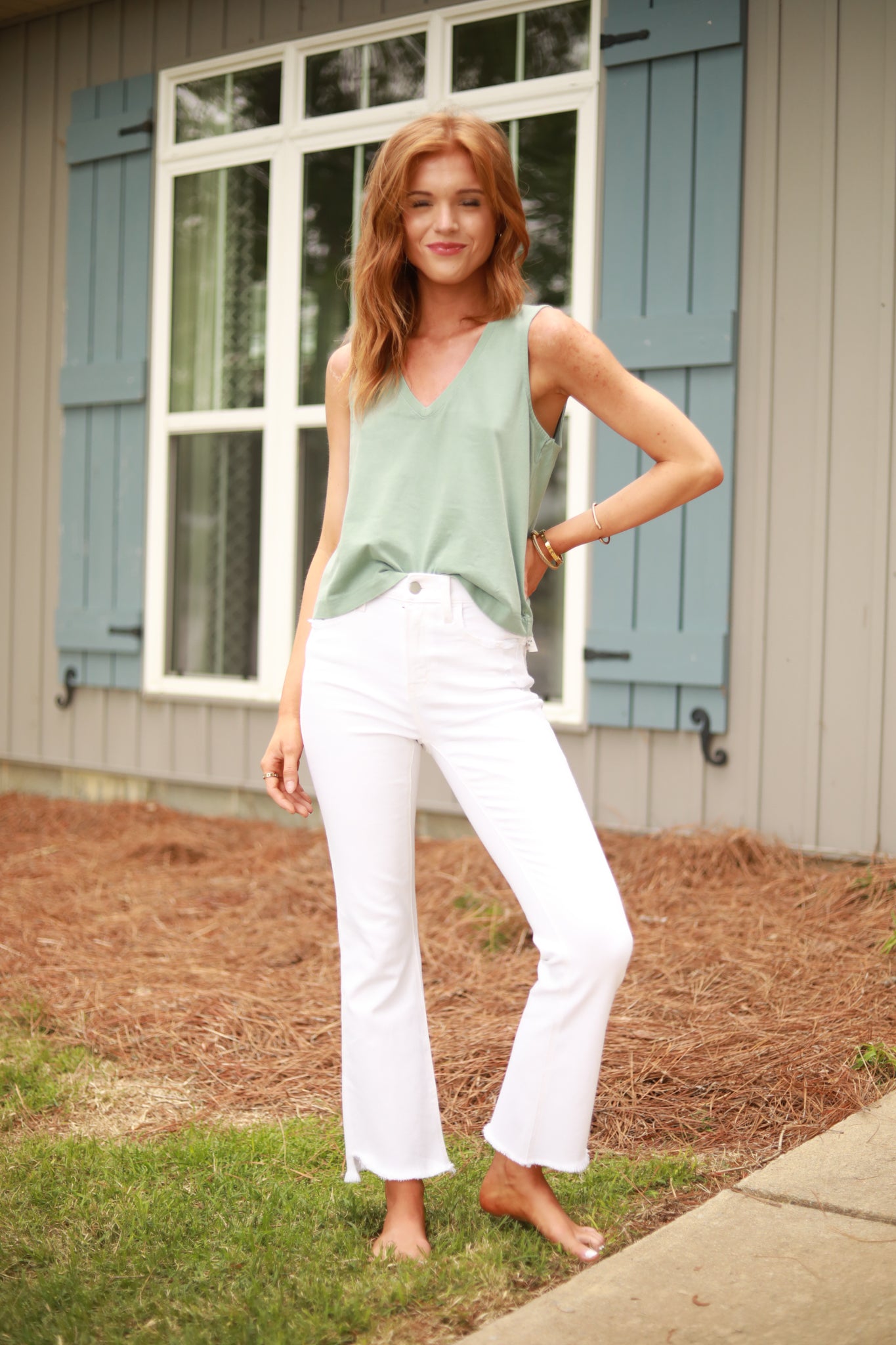 V-Neck Mineral Wash Tank