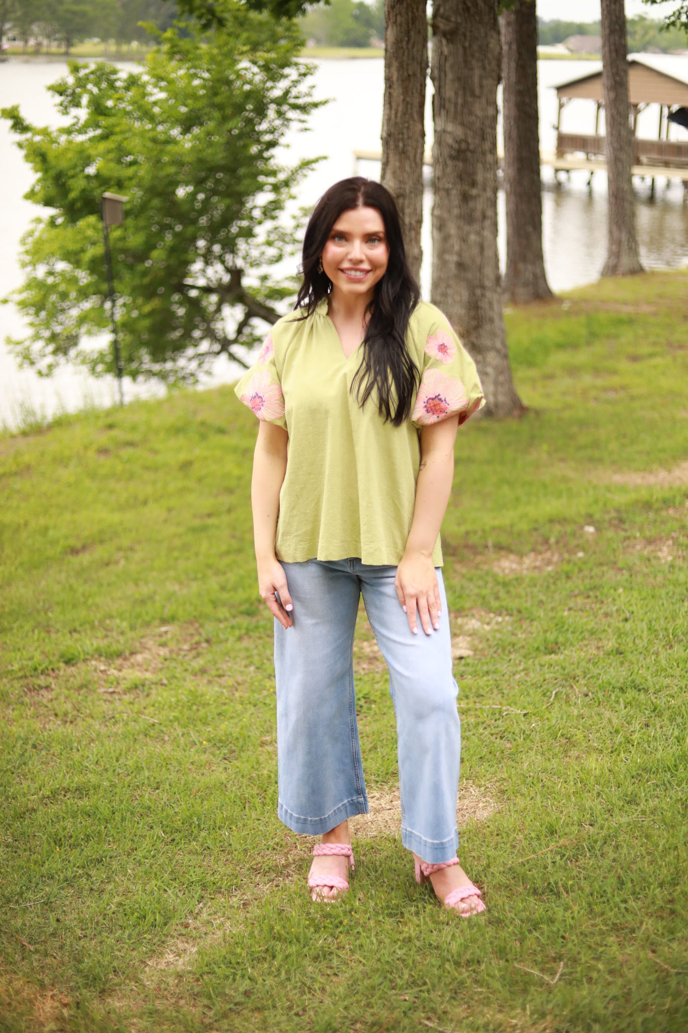 Embroidered Flower Puff Sleeve Top