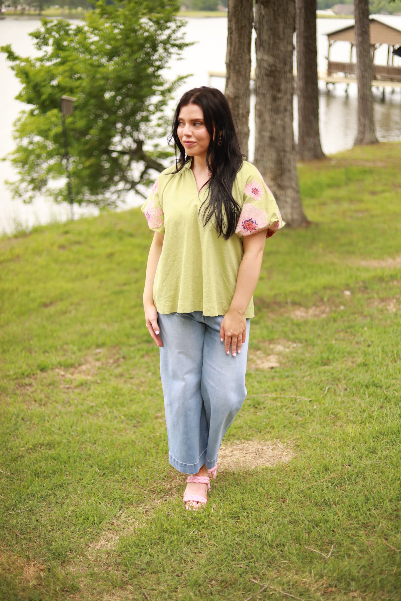 Embroidered Flower Puff Sleeve Top
