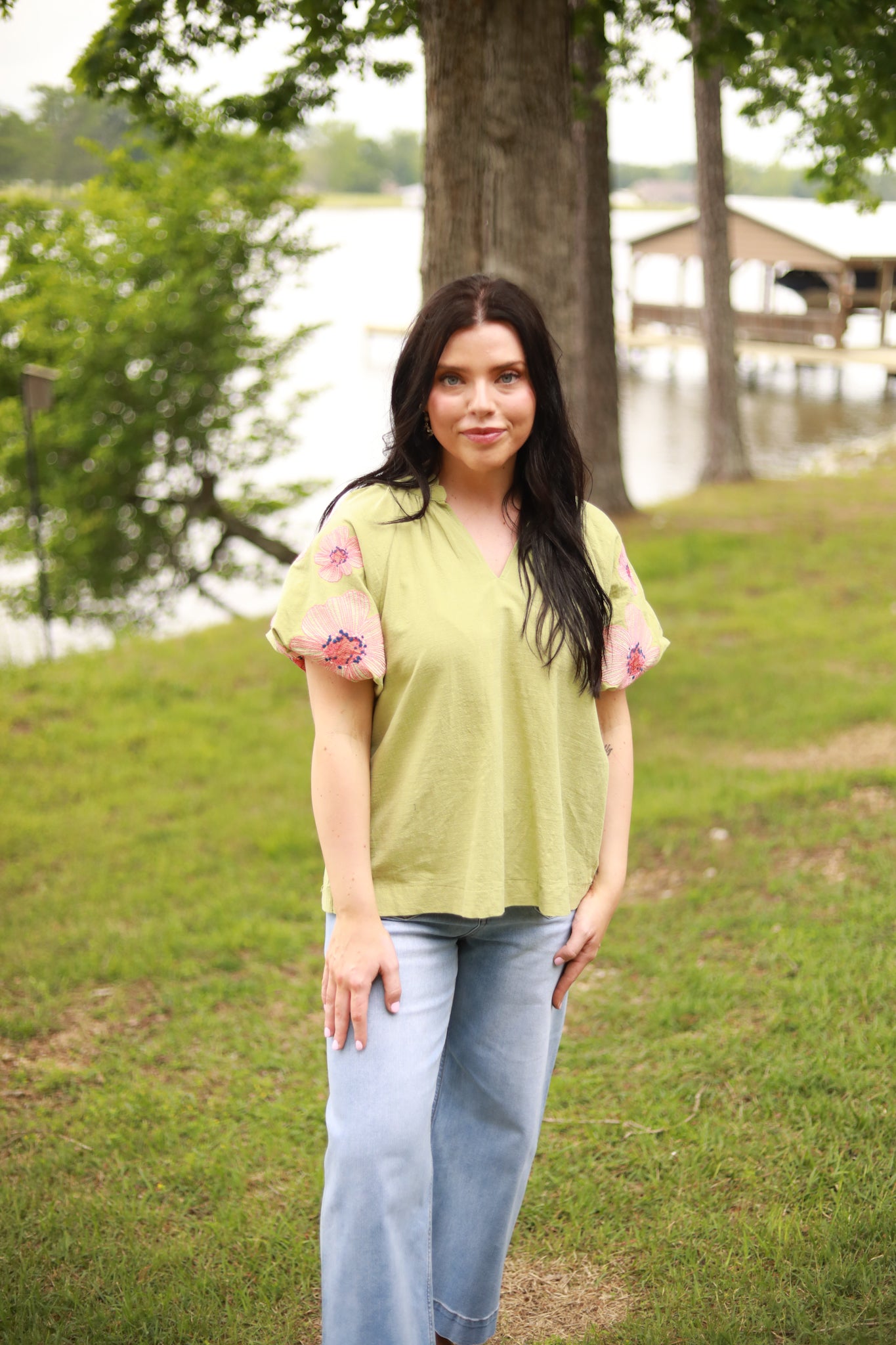 Embroidered Flower Puff Sleeve Top