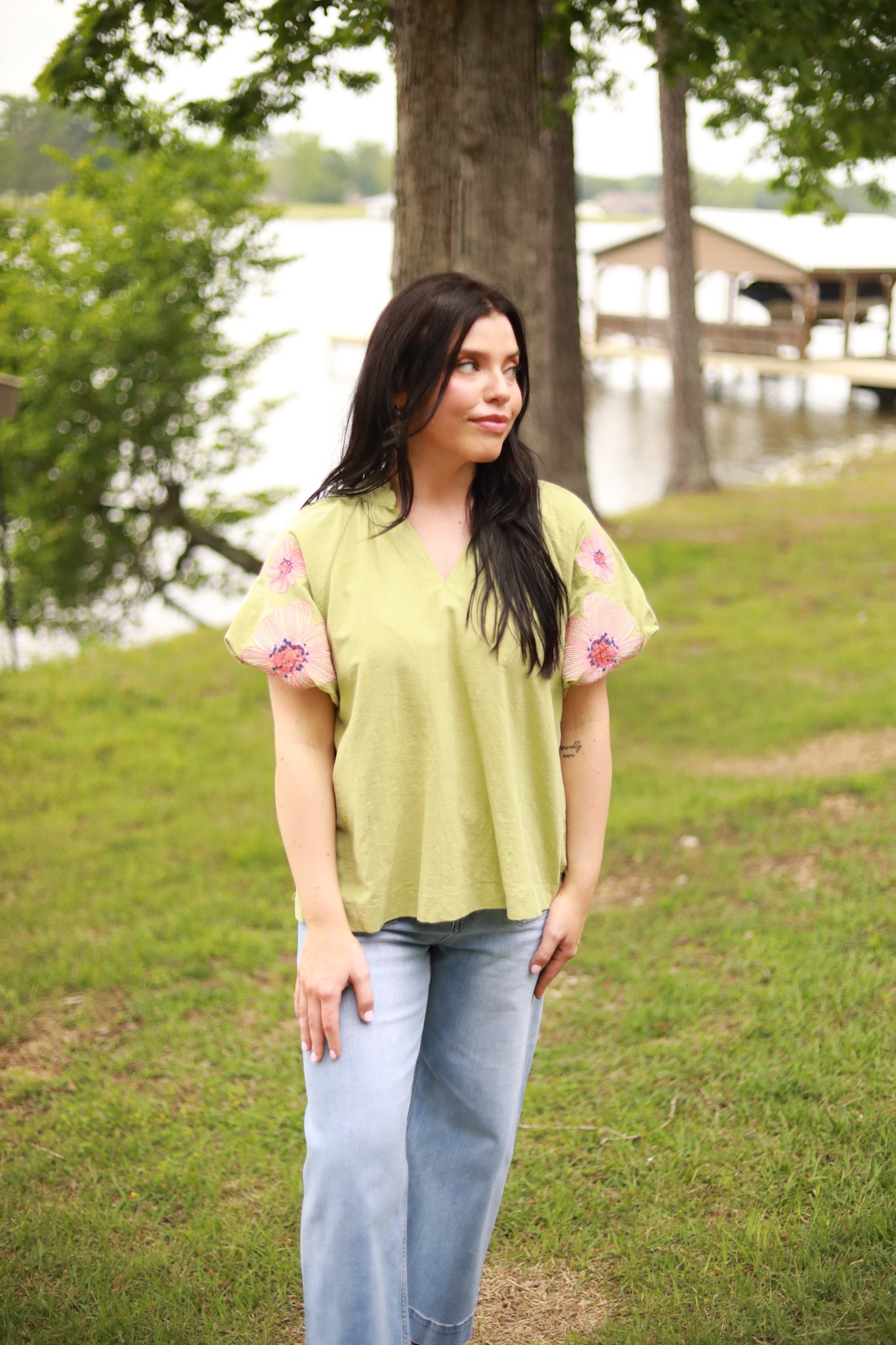Embroidered Flower Puff Sleeve Top